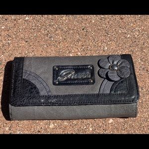Guess Wallet